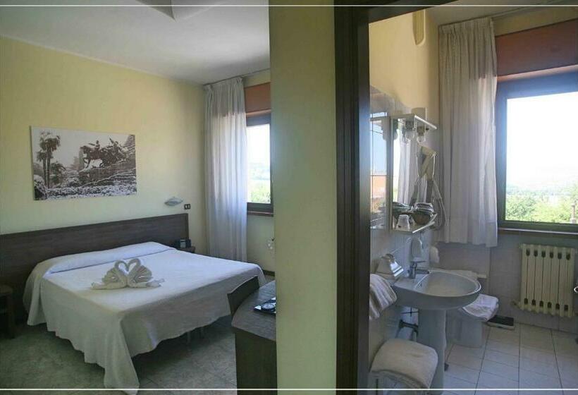 Номер Стандарт Трехместный, I Cugini