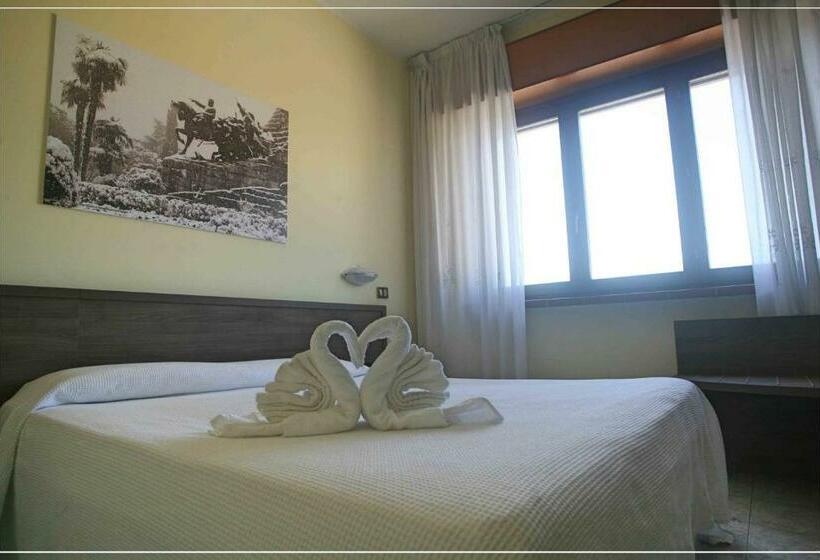 Номер Стандарт, I Cugini