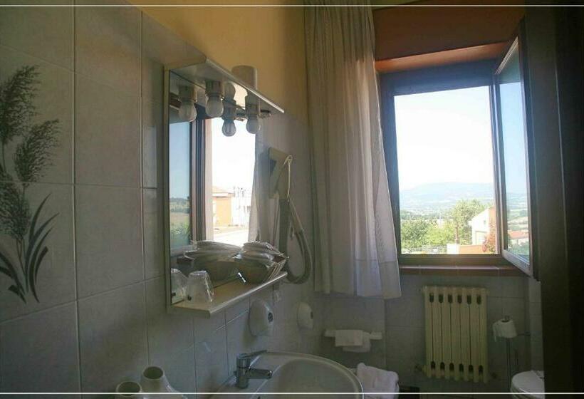 Номер Стандарт, I Cugini