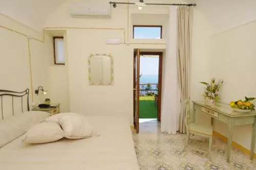 オーシャンビュースタンダードルーム, Locanda Degli Dei