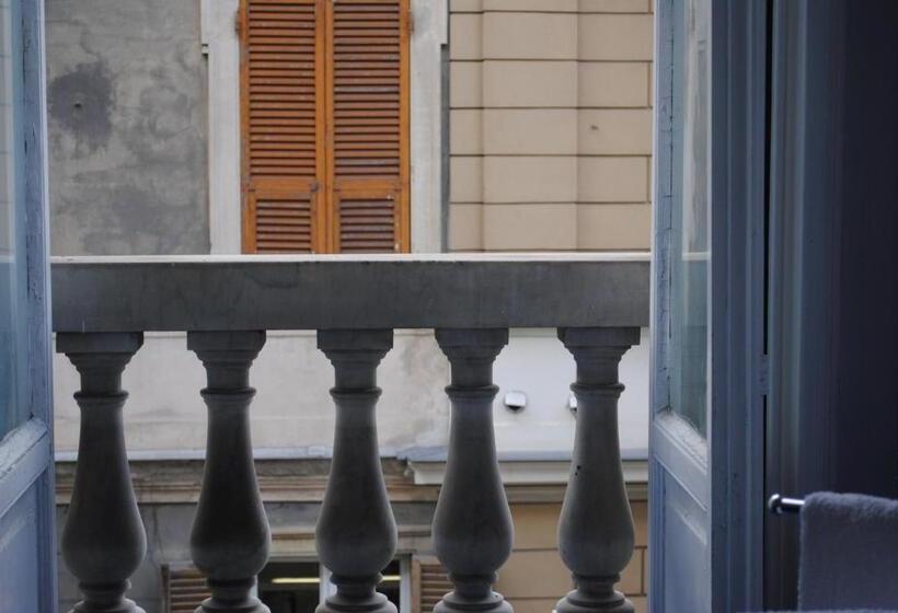 Economy Szoba, Olympia