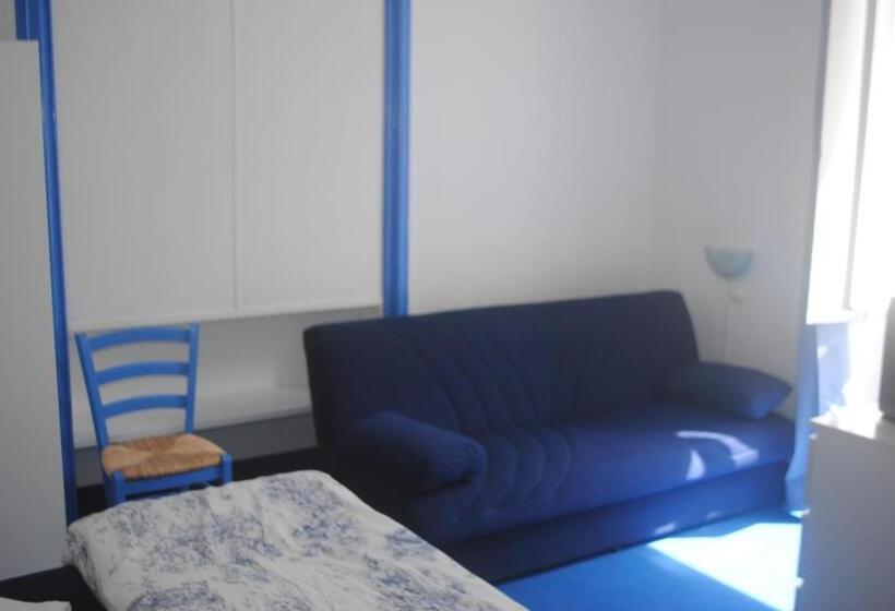 Családi Szoba, Olympia