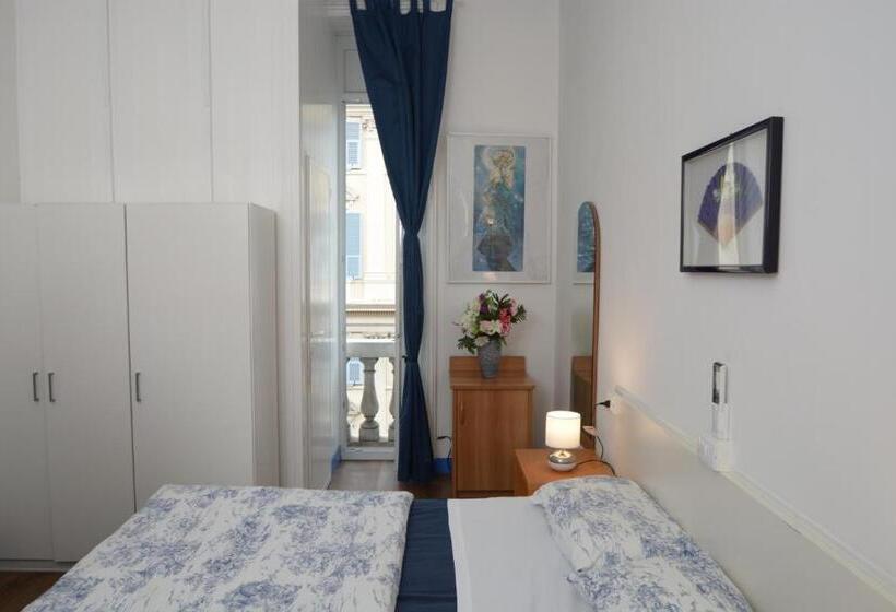 Deluxe Családi Szoba, Olympia