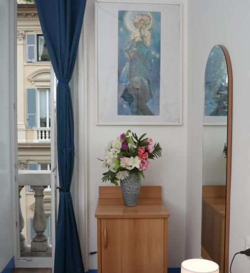 Deluxe Családi Szoba, Olympia