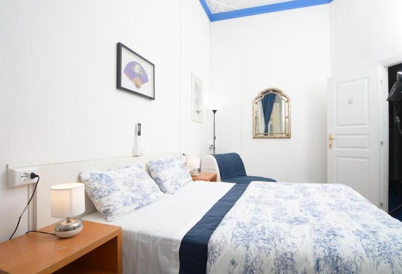 Deluxe Családi Szoba, Olympia