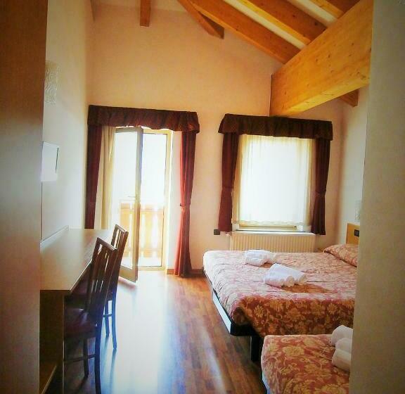 חדר סטנדרט לשלושה, Orsa Maggiore