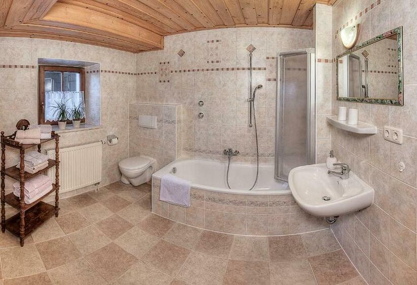 Quarto standard, Pension Lex