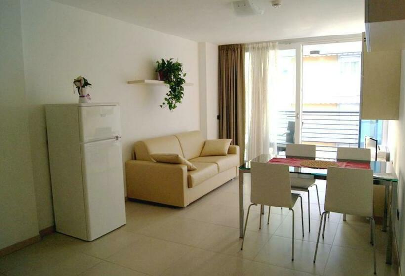 Люкс, Residence Aprilia