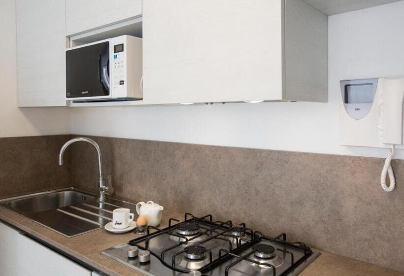 Апартаменты 1 Спальня, Residence Aprilia