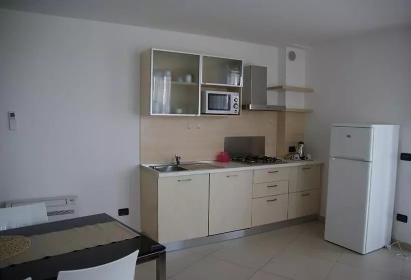 Suite with lake view, Residence Aprilia