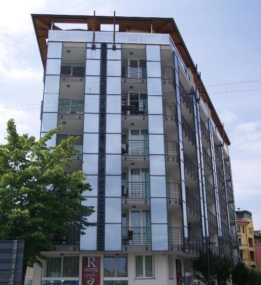 Suite with lake view, Residence Aprilia