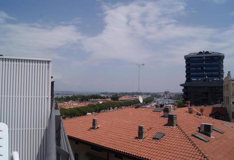 Апартаменты Deluxe 1 Спальня, Residence Aprilia