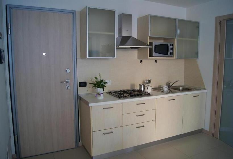 Апартаменты 1 Спальня, Residence Aprilia