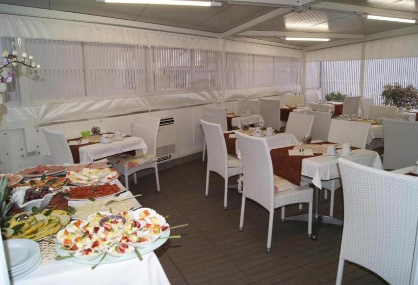 Апартаменты 1 Спальня, Residence Aprilia