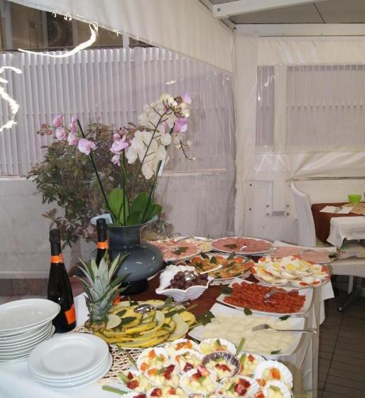 Апартаменты 1 Спальня, Residence Aprilia