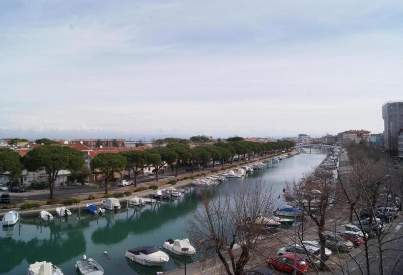 Апартаменты Deluxe 1 Спальня, Residence Aprilia