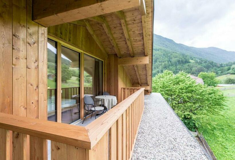 高级大房间, Taufers