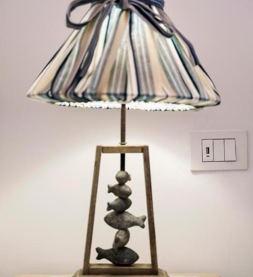 小型套房侧面可观海景, Villa Mary Suites