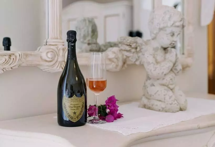 اتاق لوکس, Villa Mary Suites