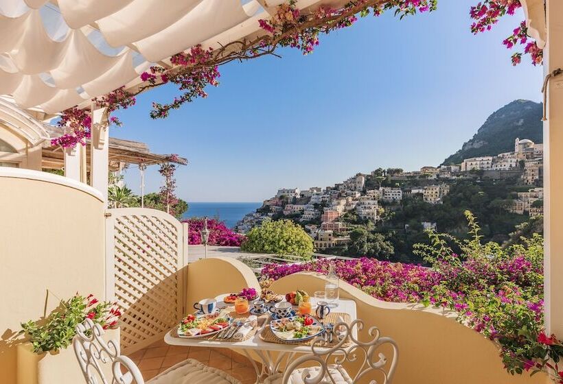 小型套房侧面可观海景, Villa Mary Suites