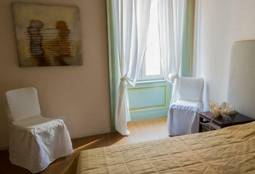 اتاق استاندارد سه تخته با سرویس بهداشتی مشترک, Vip Bergamo Rooms