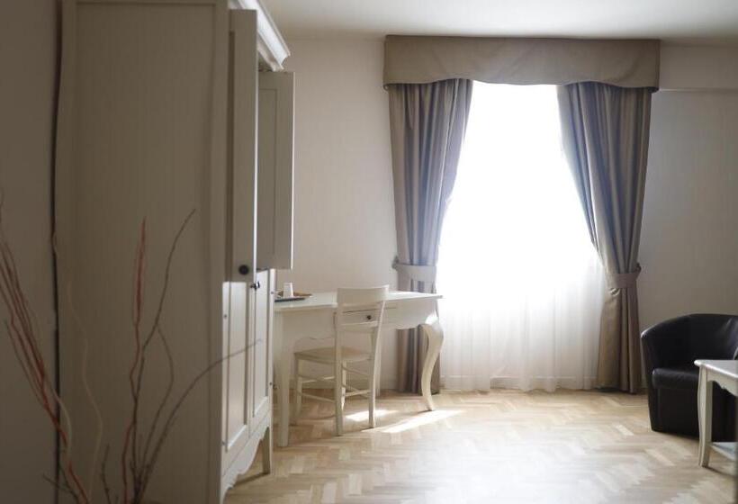 ジュニアスイート, Virginia Resort & Spa Adults Only