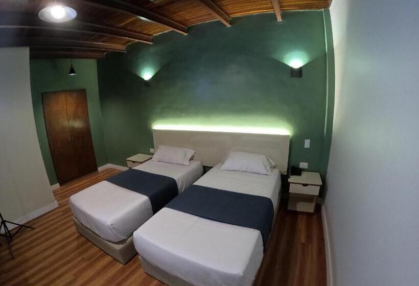 سوییت سوپریور, El Arroyo