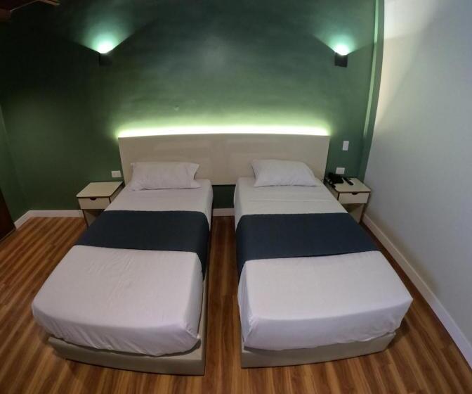 سوییت سوپریور, El Arroyo