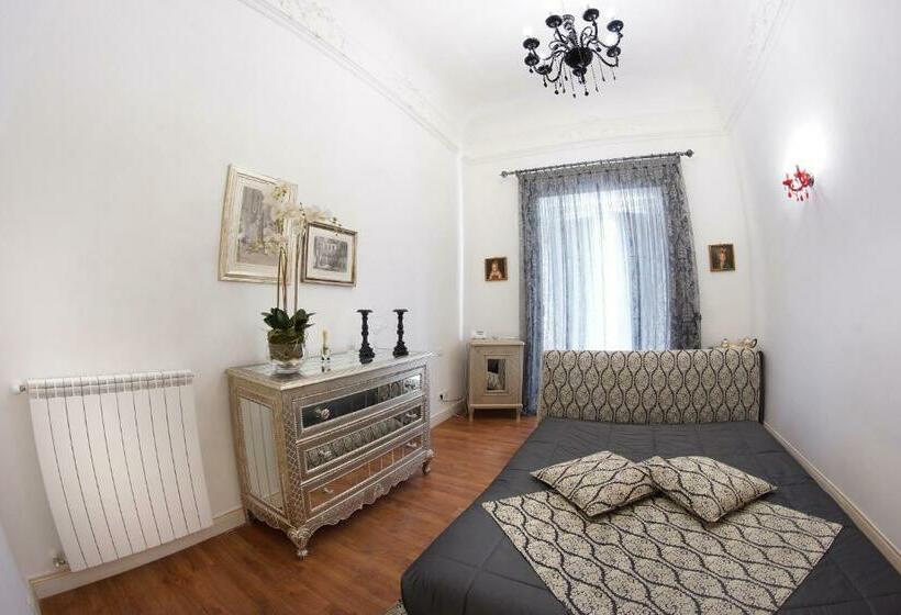 غرفة قياسية مزوَّدة بشُرفة, B&b Palazzo Del Teatro