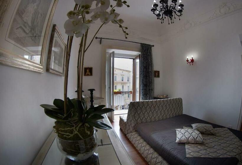 غرفة قياسية مزوَّدة بشُرفة, B&b Palazzo Del Teatro