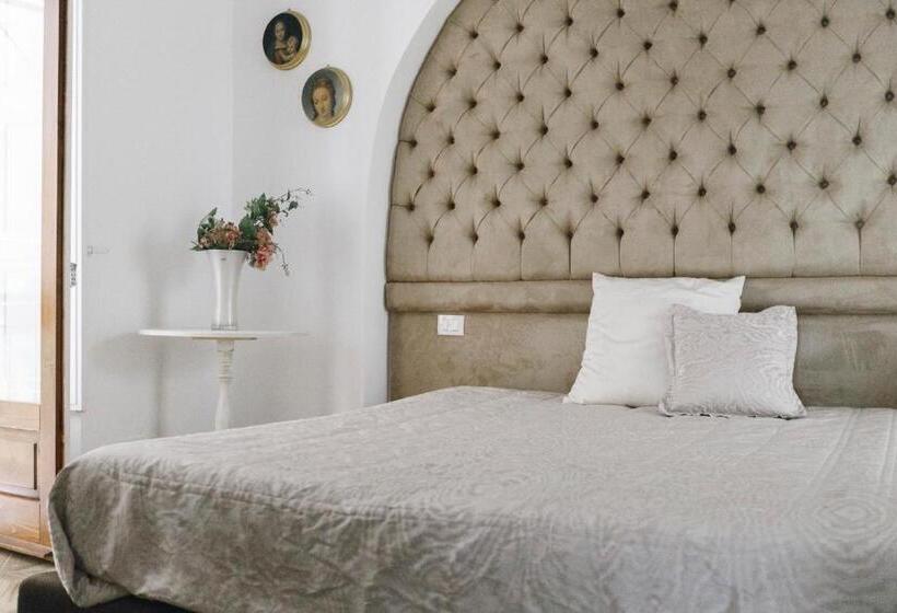 غرفة سوبيريور, B&b Palazzo Del Teatro