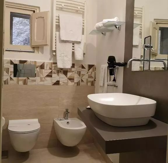 اتاق سوپریور سه تخته, B&b Palazzo Del Teatro