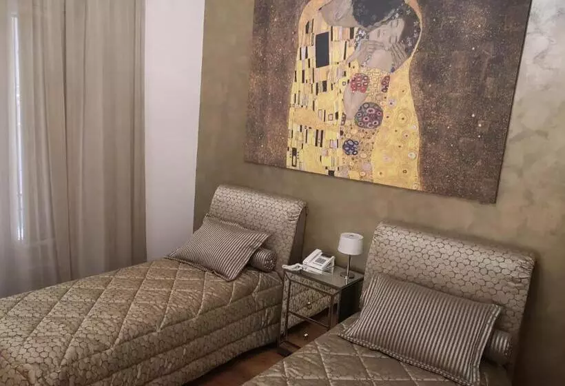 اتاق سوپریور سه تخته, B&b Palazzo Del Teatro