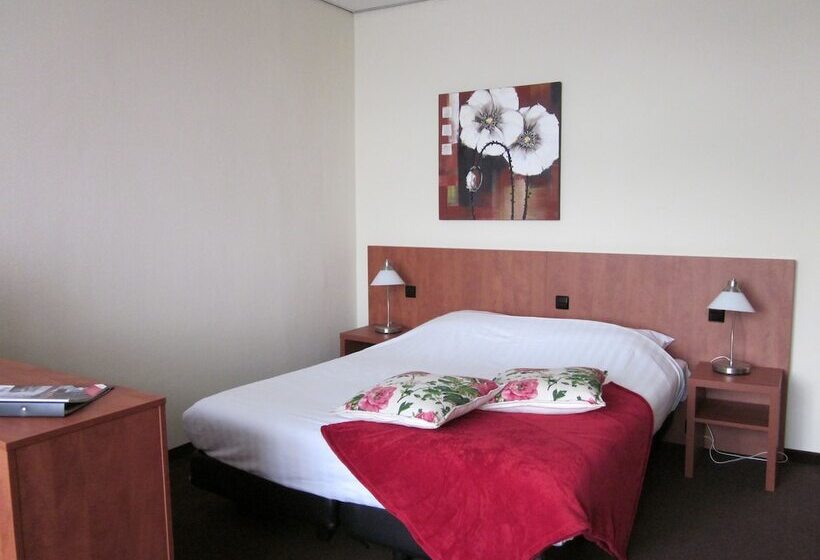 Номер Стандарт Трехместный, Fletcher Beachhotel Scheveningen