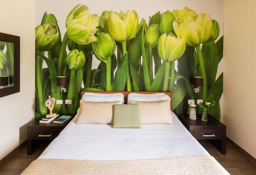 Comfort room with lake view, Acquadolce