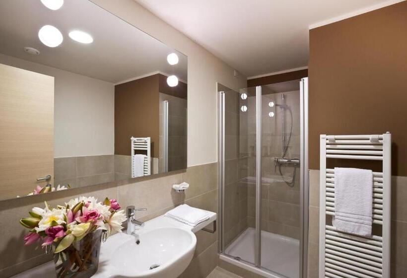 Comfort room with lake view, Acquadolce