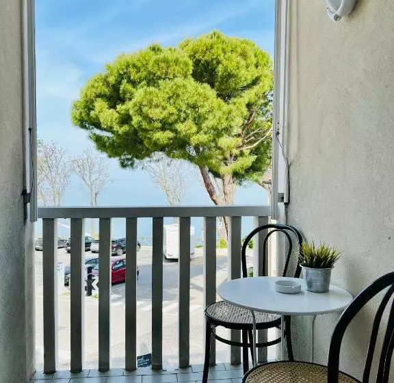 اتاق استاندارد سه تخته با بالکن, B&b Everest Bar Ristorantino