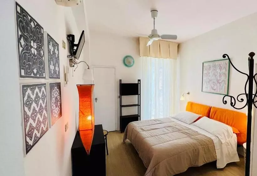 آپارتمان 1 خوابه با بالکن, B&b Everest Bar Ristorantino