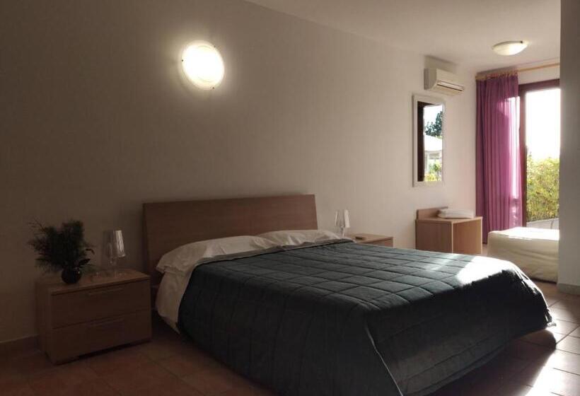 四人标准间, Borgo Pida