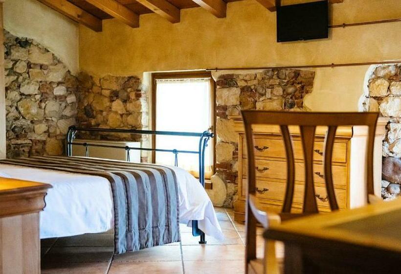 חדר סטנדרט לארבעה, Dimora Buglioni Wine Relais