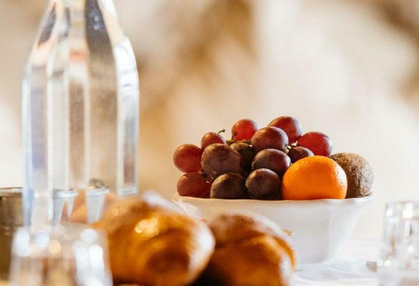 חדר סטנדרטי לשלושה עם נוף, Dimora Buglioni Wine Relais