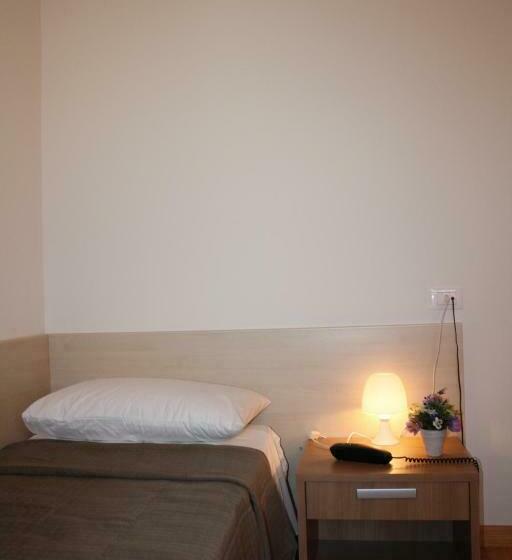 غرفة قياسية فردية, Gronda Lagunare