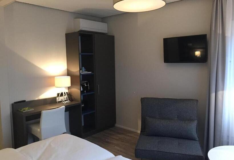 اتاق لوکس, Het Wapen Van Elst