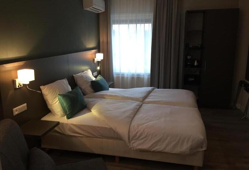 اتاق لوکس, Het Wapen Van Elst