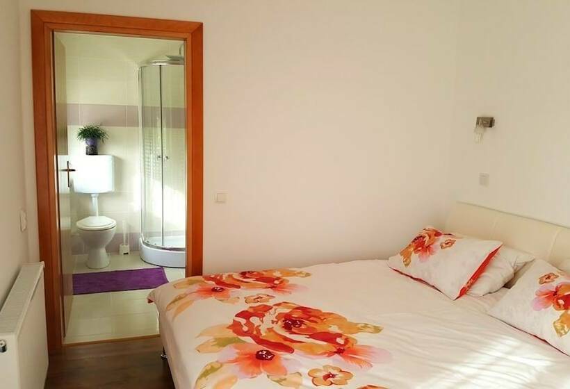 חדר קומפורט, House Delic