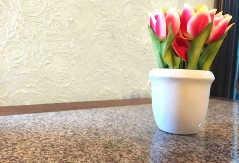 标准间带阳台, Isleño