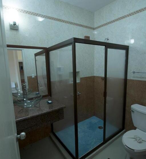 带阳台精选间, Isleño