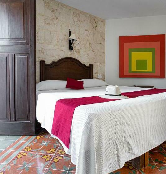 Полулюкс, La Aurora Hotel Colonial