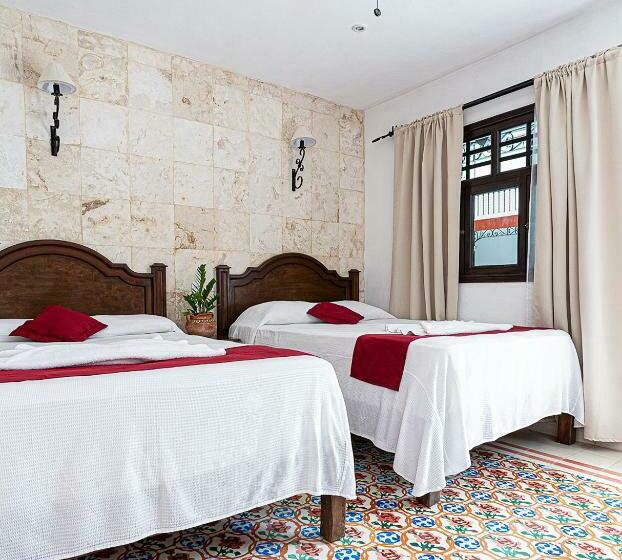 Номер Стандарт 2 Двуспальные Кровати, La Aurora Hotel Colonial