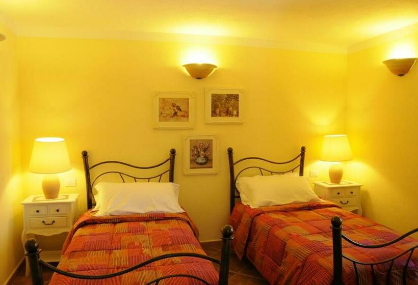 غرفة قياسية, La Casa Di Babbai